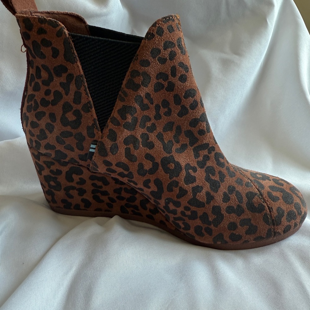 Toms Brown Leopard Ankle Booties